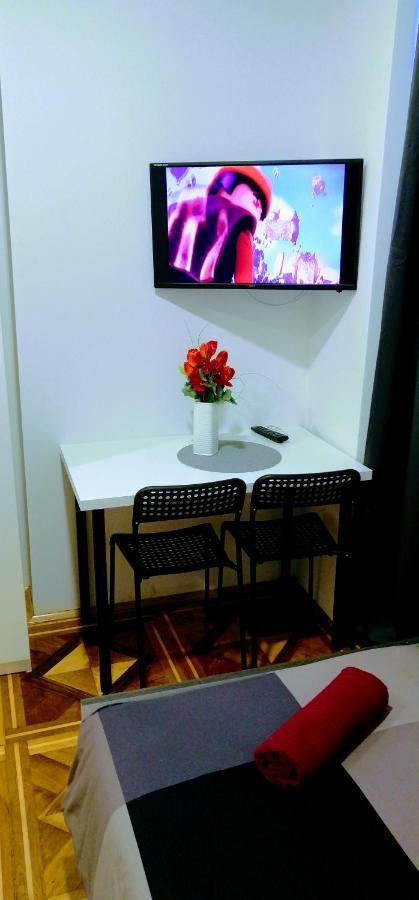 Zpula Center Studio Apartments ภายนอก รูปภาพ