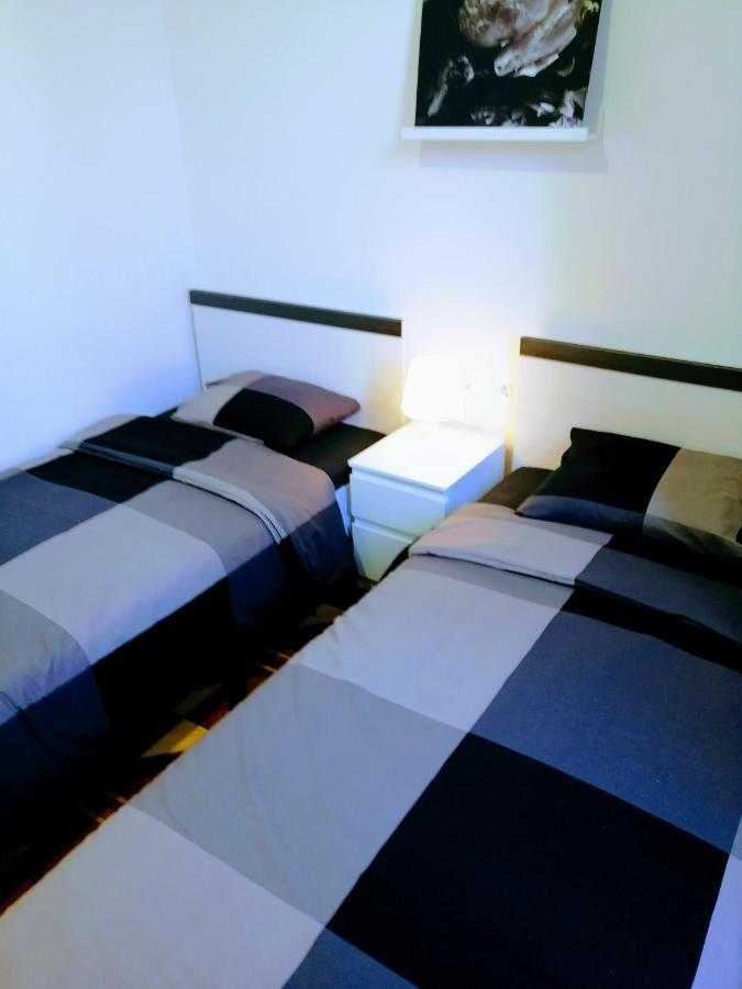Zpula Center Studio Apartments ภายนอก รูปภาพ
