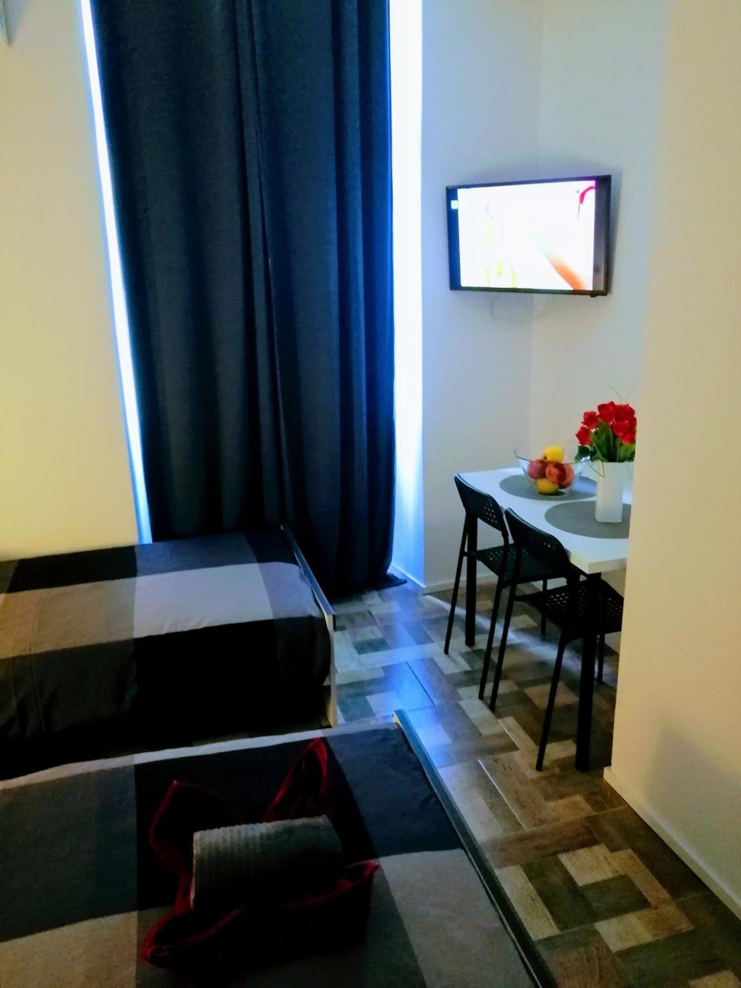 Zpula Center Studio Apartments ภายนอก รูปภาพ